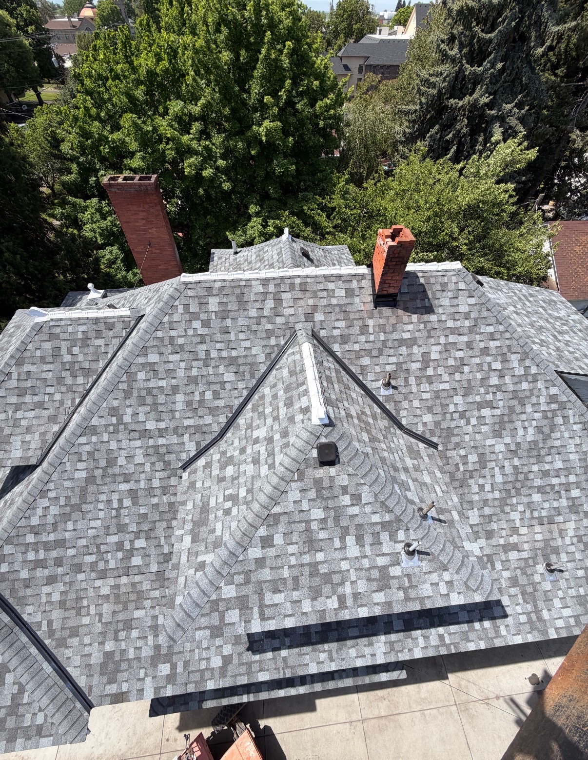 Aerial view of an architectural shingle roof replacement in Walla Walla